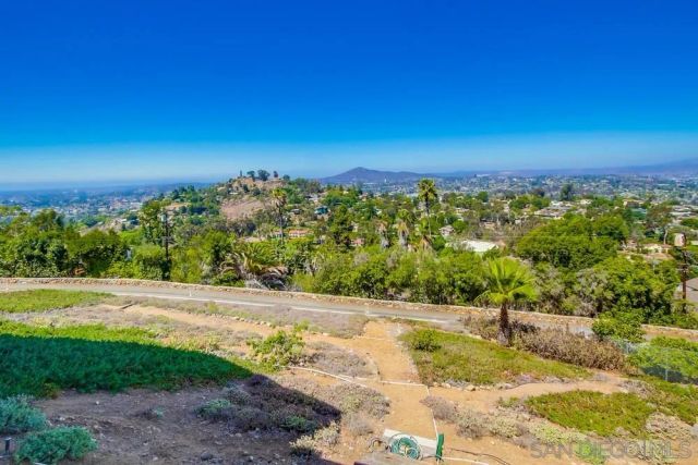 4742 Mount Helix Drive, La Mesa, CA 91941