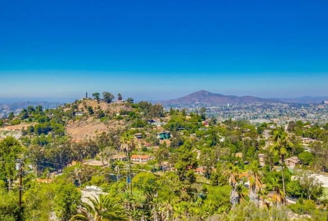 4742 Mount Helix Drive, La Mesa, CA 91941