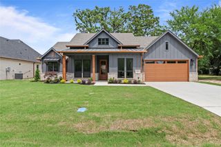112 Springwood Road, Enchanted Oaks, TX 75156