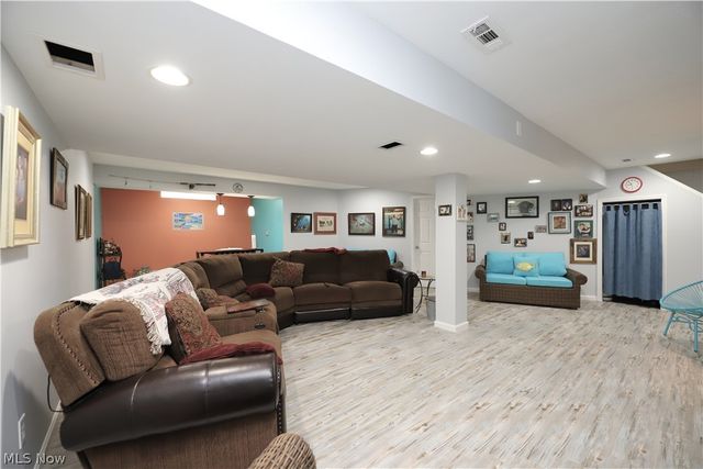 861 Westland Drive, Medina, OH 44256