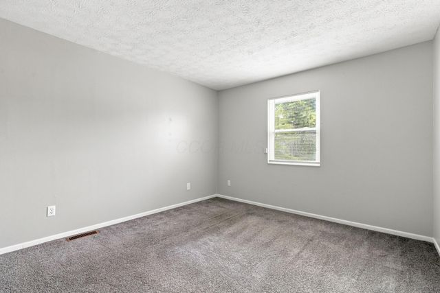 844 Pine Way Drive, D4, Worthington, OH 43085