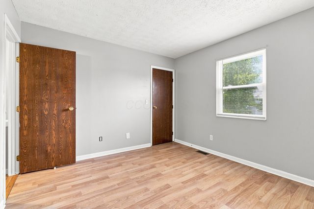 844 Pine Way Drive, D4, Worthington, OH 43085