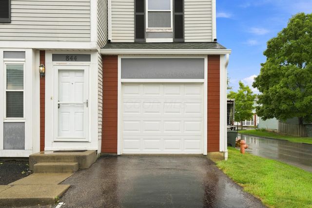 844 Pine Way Drive, D4, Worthington, OH 43085
