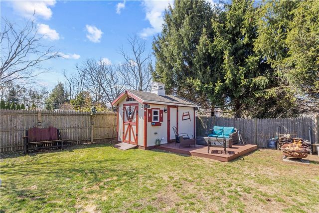 61 Mcaloon Street, Pawtucket, RI 02861