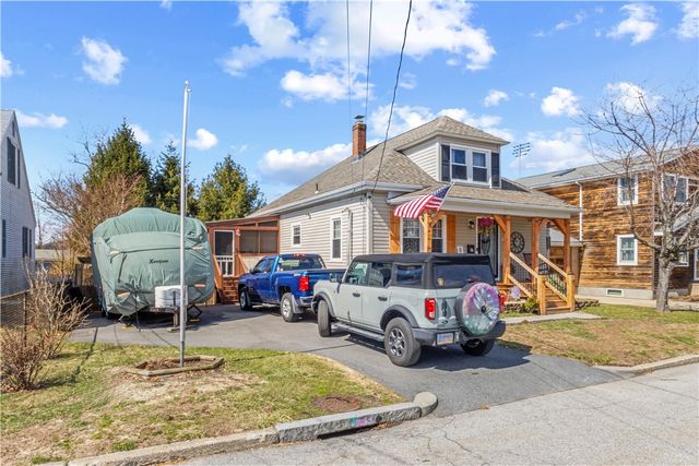 61 Mcaloon Street, Pawtucket, RI 02861