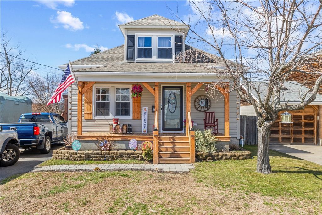 61 Mcaloon Street, Pawtucket, RI 02861
