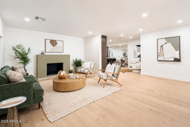150 W PIERSON Street, Phoenix, AZ 85013