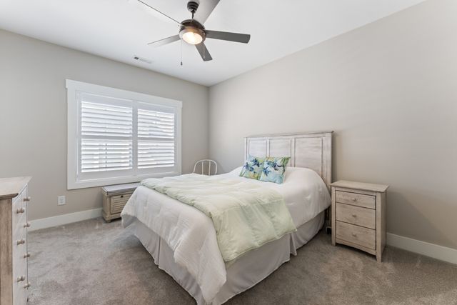 1016 Gadwall Ln, Spring Hill, TN 37174