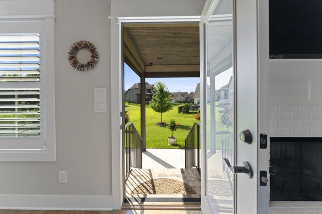 1016 Gadwall Ln, Spring Hill, TN 37174