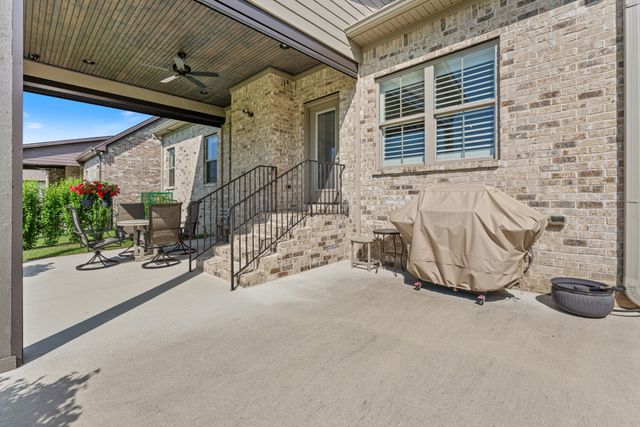 1016 Gadwall Ln, Spring Hill, TN 37174
