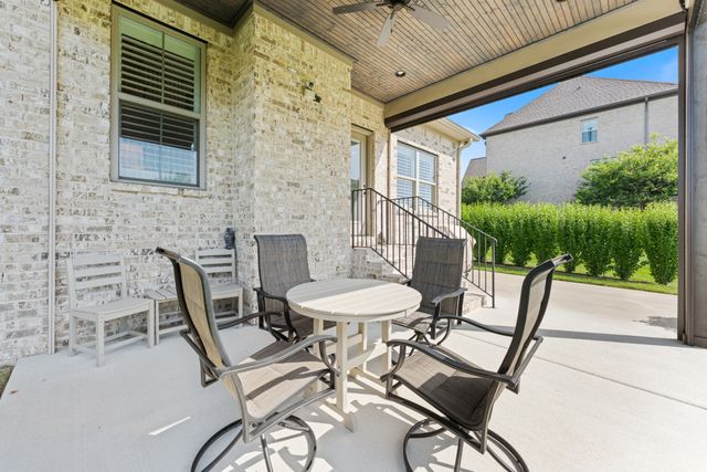 1016 Gadwall Ln, Spring Hill, TN 37174
