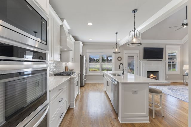 1016 Gadwall Ln, Spring Hill, TN 37174