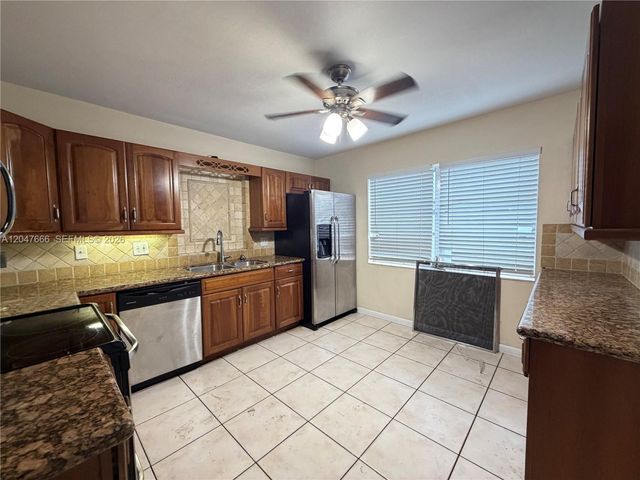 3314 NW 69th St, Fort Lauderdale, FL 33309