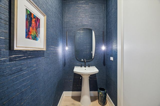 1711 Allen Parkway 2601, Houston, TX 77019