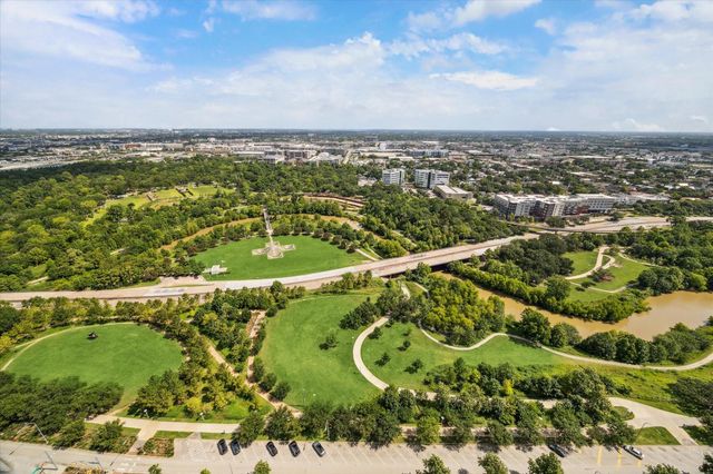 1711 Allen Parkway 2601, Houston, TX 77019