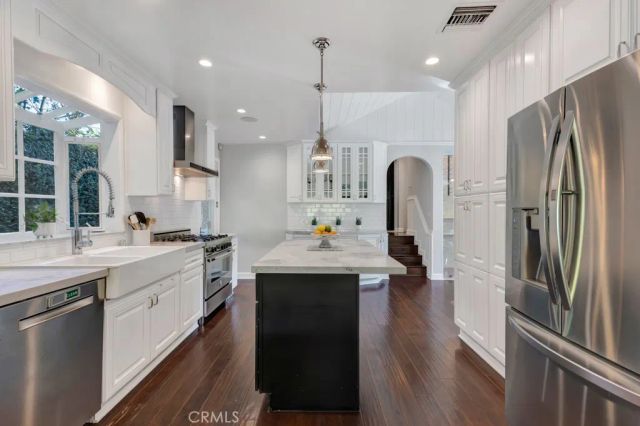 12953 Greenleaf, Studio City, CA 91604