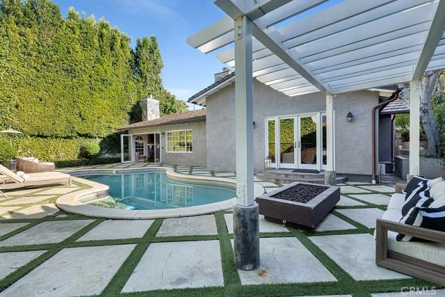 12953 Greenleaf, Studio City, CA 91604