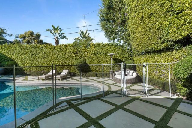 12953 Greenleaf, Studio City, CA 91604
