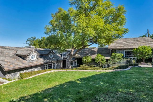 12953 Greenleaf, Studio City, CA 91604