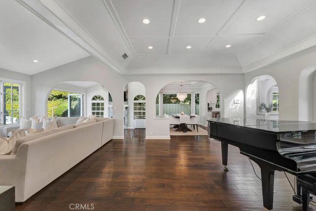 12953 Greenleaf, Studio City, CA 91604