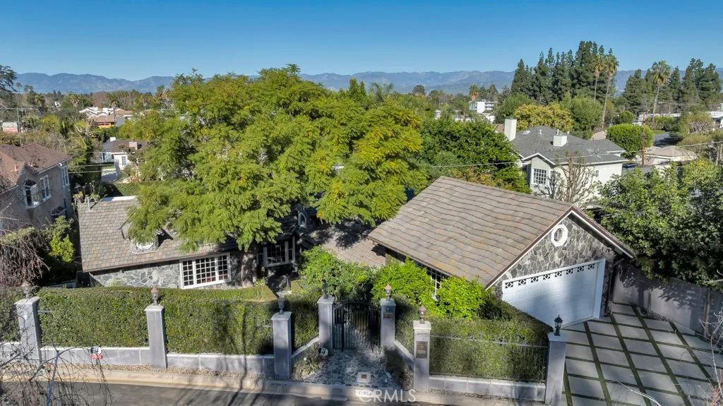 12953 Greenleaf, Studio City, CA 91604
