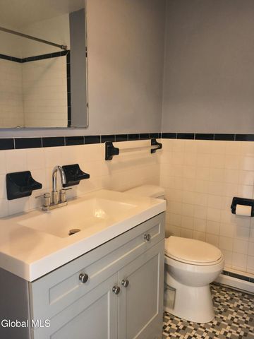 38 Maxwell Drive, Troy, NY 12180