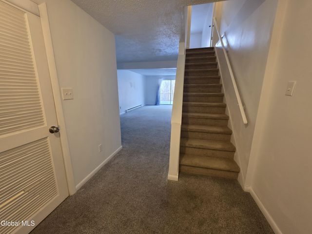 38 Maxwell Drive, Troy, NY 12180