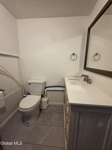 38 Maxwell Drive, Troy, NY 12180