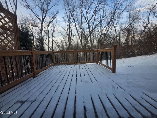 38 Maxwell Drive, Troy, NY 12180