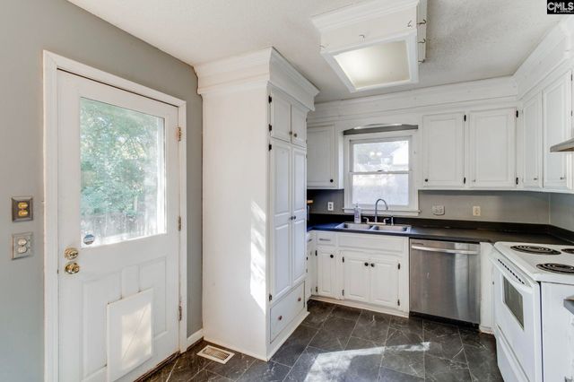 2 Woodshaw Court, Columbia, SC 29212