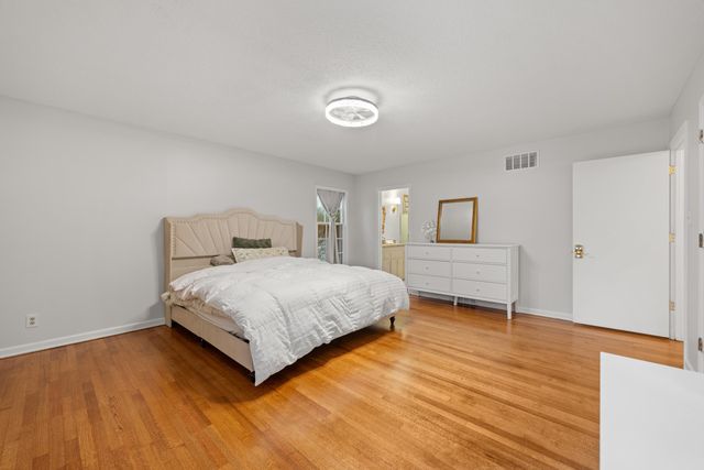 5330 WALNUT GROVE RD, Memphis, TN 38120