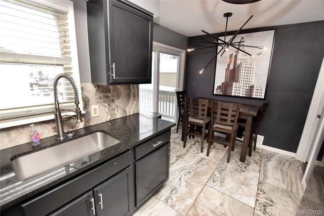 2729 Chicago Boulevard, Flint, MI 48503