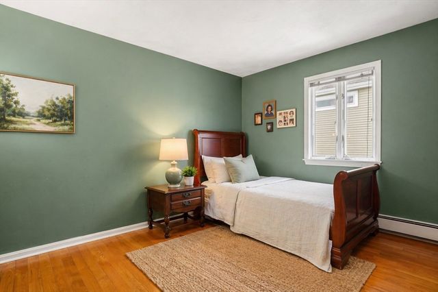 706 Sea St, Quincy, MA 02169