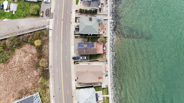 706 Sea St, Quincy, MA 02169