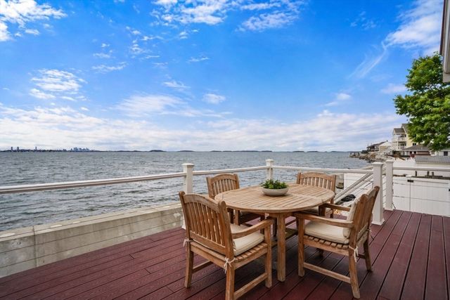 706 Sea St, Quincy, MA 02169