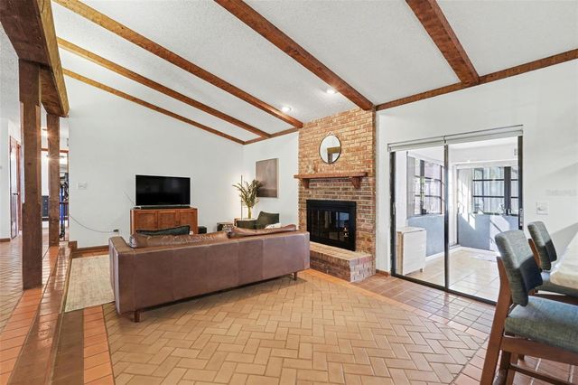 809 ROLLINGWOOD LANE, Valrico, FL 33594