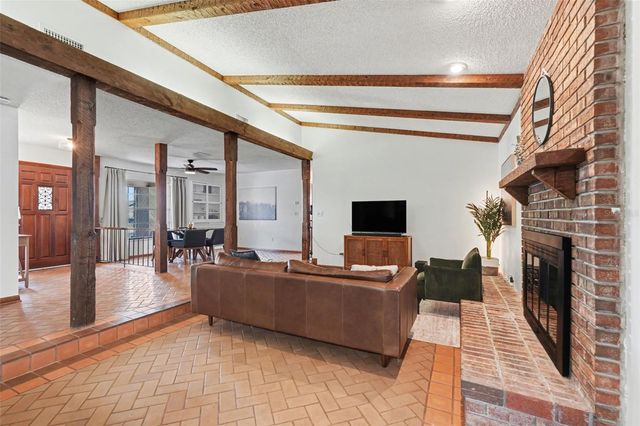 809 ROLLINGWOOD LANE, Valrico, FL 33594