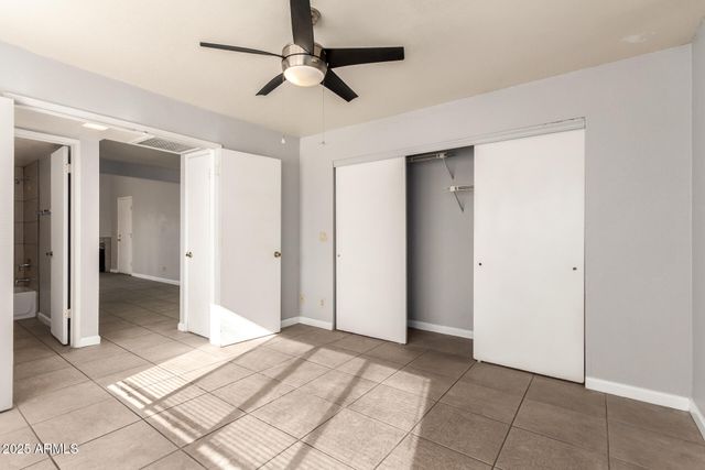 4901 S CALLE LOS CERROS Drive 233, Tempe, AZ 85282