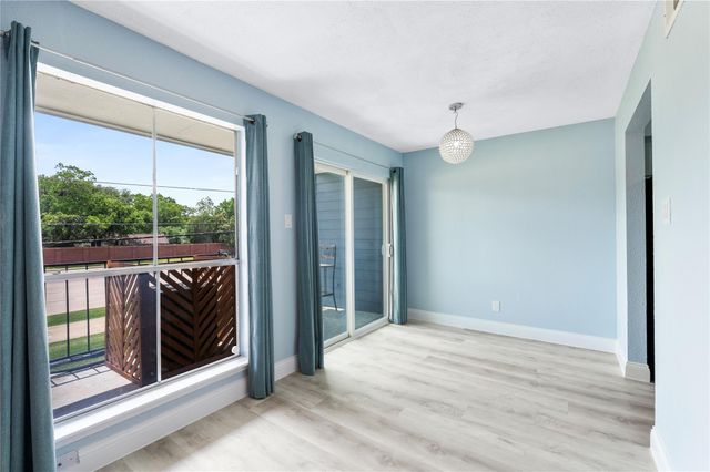 18519 Egret Bay Boulevard 1407, Webster, TX 77058
