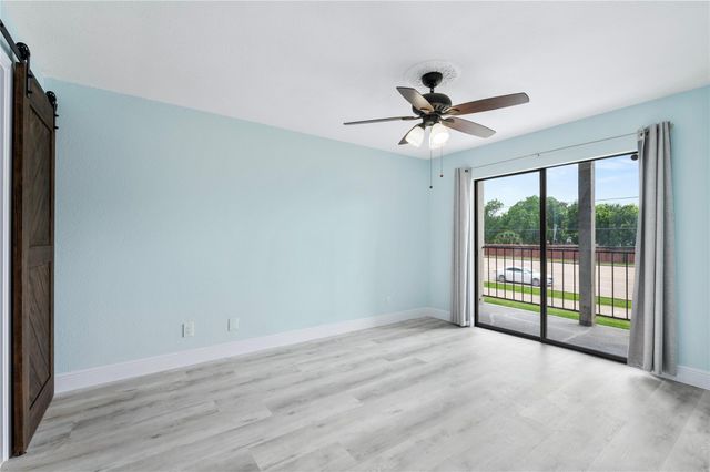 18519 Egret Bay Boulevard 1407, Webster, TX 77058
