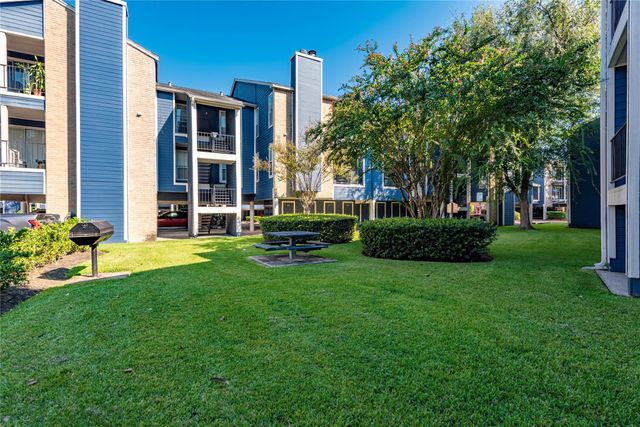 18519 Egret Bay Boulevard 1407, Webster, TX 77058
