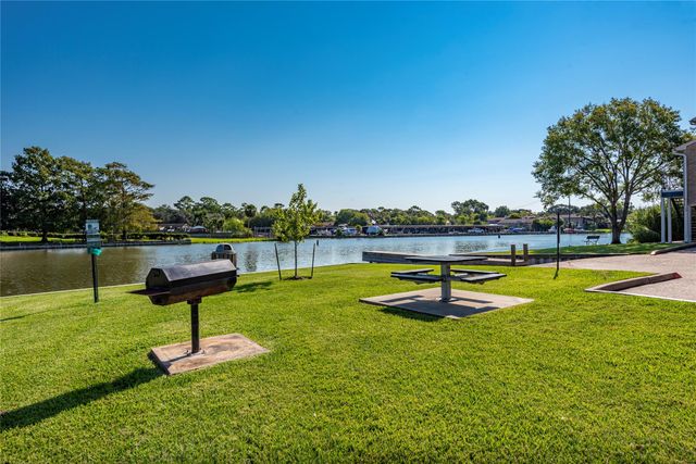 18519 Egret Bay Boulevard 1407, Webster, TX 77058