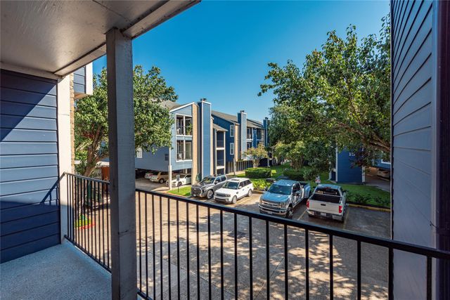 18519 Egret Bay Boulevard 1407, Webster, TX 77058