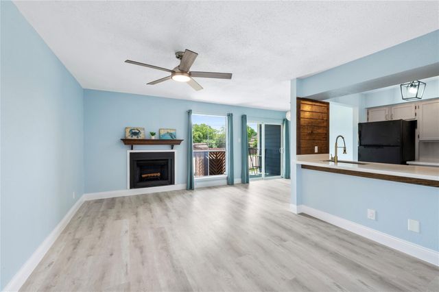 18519 Egret Bay Boulevard 1407, Webster, TX 77058
