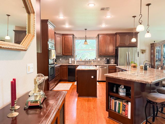 2152 Lcr 882, Jewett, TX 75846