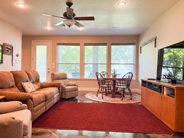 2152 Lcr 882, Jewett, TX 75846