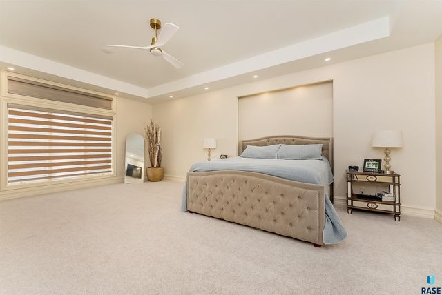 217 W 77th St Street, Sioux Falls, SD 57108