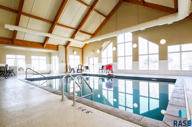 217 W 77th St Street, Sioux Falls, SD 57108