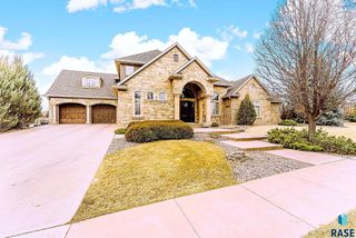 217 W 77th St Street, Sioux Falls, SD 57108