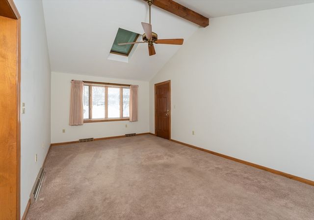 28 Bridle Path Rd, Dracut, MA 01826